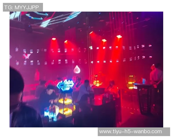 阿里纳斯谈生活选择:播客比夜店更有意义队友凌晨仍在狂欢 阿里纳斯谈生活选择:播客比夜店更有意义队友凌晨仍在狂欢